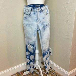 Luxe Moda distressed bleached jeans size 8